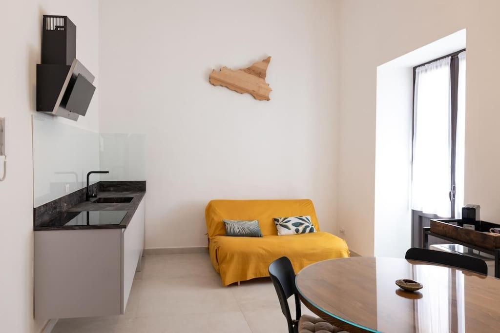 Collegiata Apartment - Catania Downtown Luaran gambar