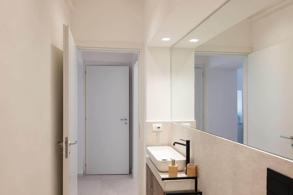 Collegiata Apartment - Catania Downtown Luaran gambar
